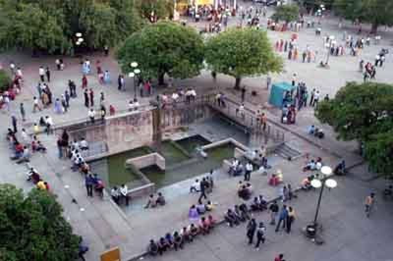 Man suicide in Chandigarh 17 Sector 