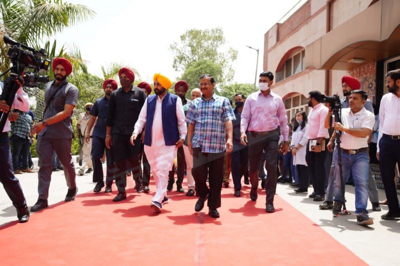 Punjab CM Mann visits Delhi's schools