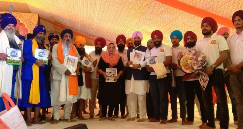 Dera Baba Nanak Utsav : Gurbani, kirtan flows last days of the ceremony