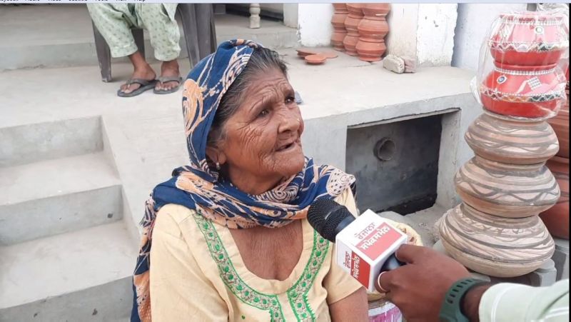 People are buying China Made lamps instead of buying clay lamps
