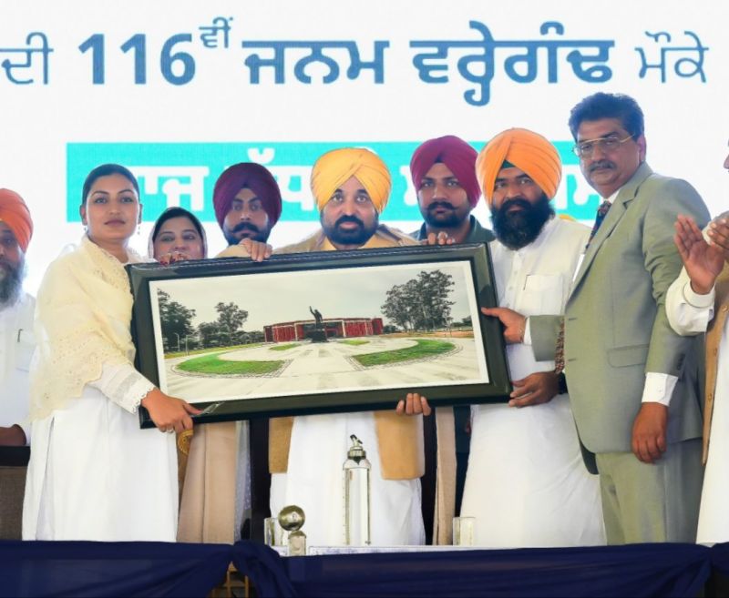 Chief Minister Bhagwant Mann pays homage to Shaheed Bhagat Singh