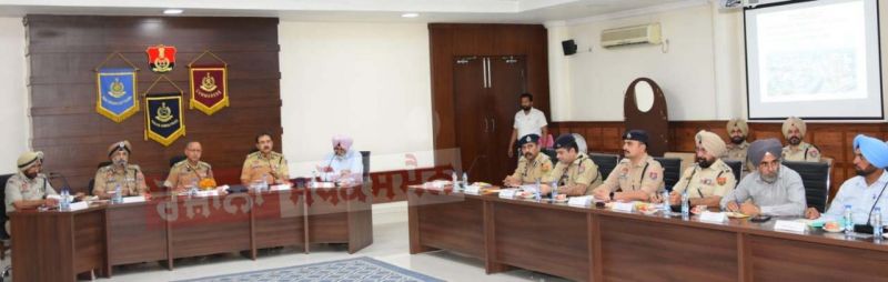 DGP PUNJAB CHAIRS HIGH-LEVEL MEETINGS IN AMRITSAR & JALANDHAR, REVIEWS LAW & ORDER AND CRIME SITUATION
