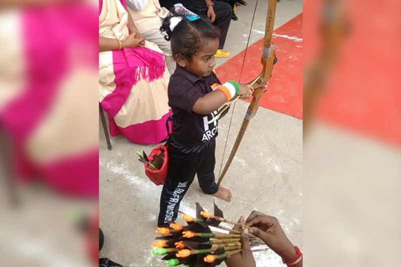 5-yr-old girl attempts world record by shooting 111 arrows