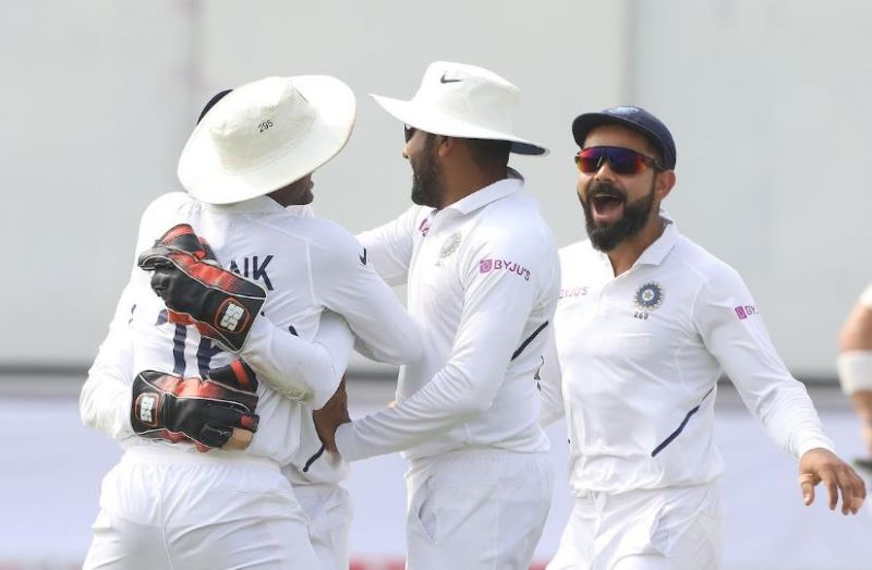 2nd test : India beat South Africa by an innings and 137 runs
