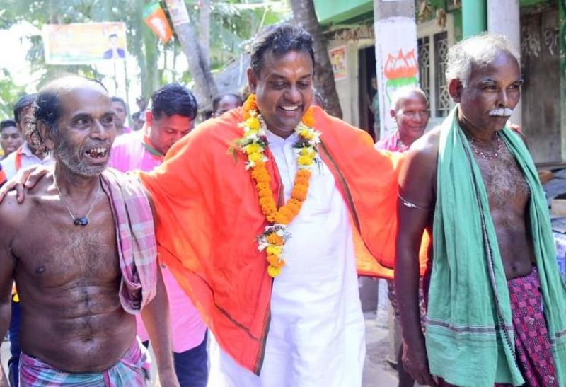 BJP nominee Sambit Patra croons Telugu song to woo voters in Puri