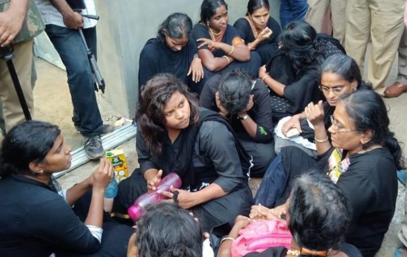 Group of women devotees 