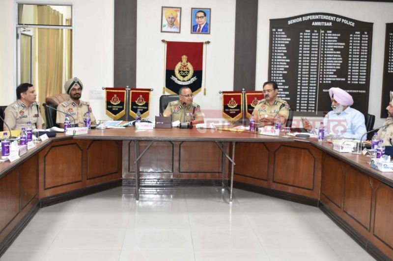 DGP PUNJAB CHAIRS HIGH-LEVEL MEETINGS IN AMRITSAR & JALANDHAR, REVIEWS LAW & ORDER AND CRIME SITUATION