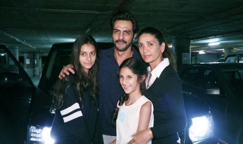 Arjun Rampal and Mehr Jesia with kids