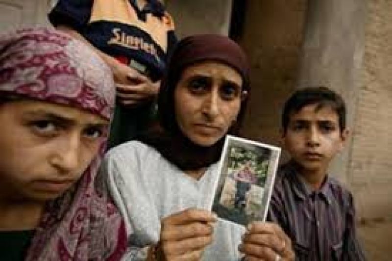  Cemetery during Ramadan: Most people Valley doubt government's intention