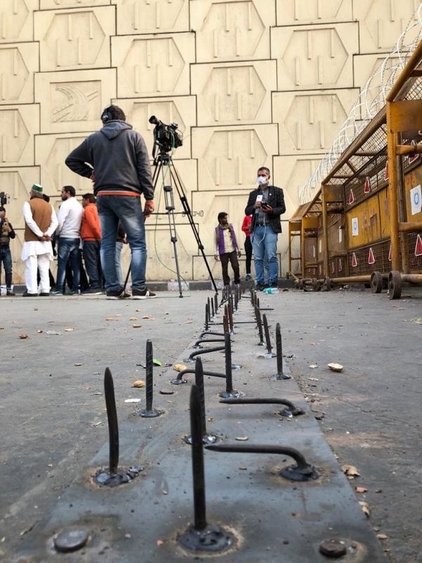 Nails at delhi borders