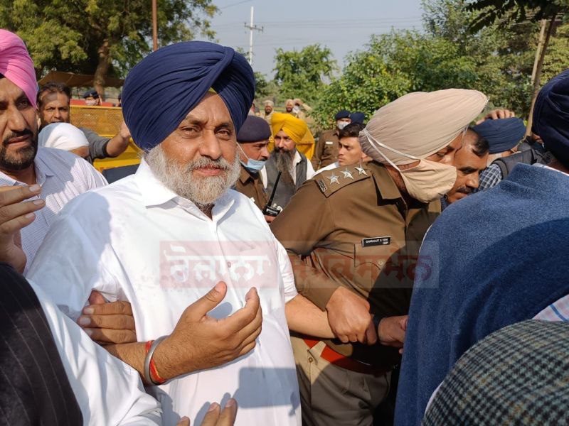 Sukhbir Singh Badal and other Akali leaders Arrested 