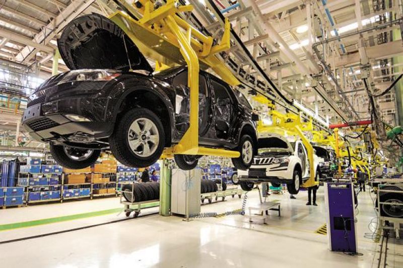Automobile industry under intense pressure