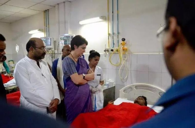 Priyanka Gandhi met victims at BHU, Varanasi