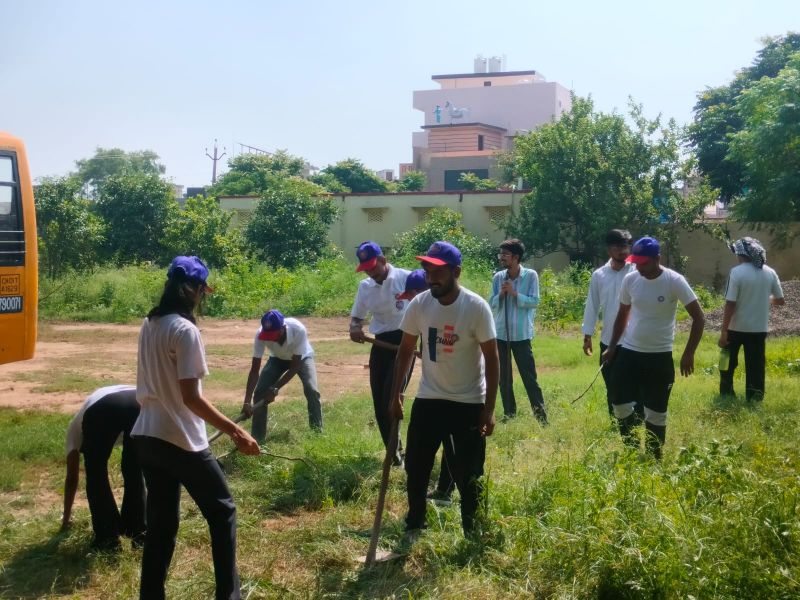 Swachhta Hi Seva Campaign 2023 organized by Sri Guru Gobind Singh College