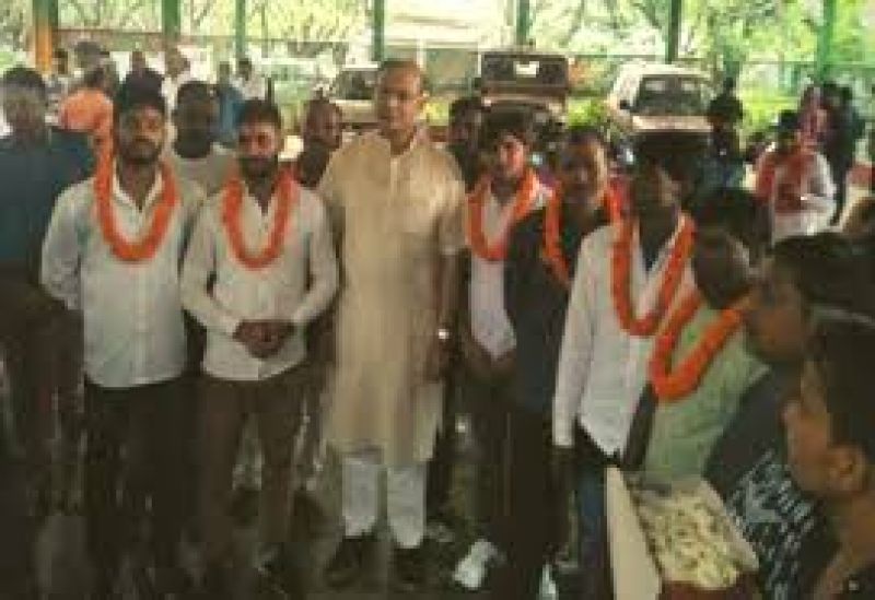  BJP minister Jaiyant Sinha has honored criminals of Mob Lynching