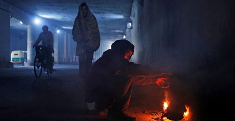 Delhi temperature reach 4 degrees 