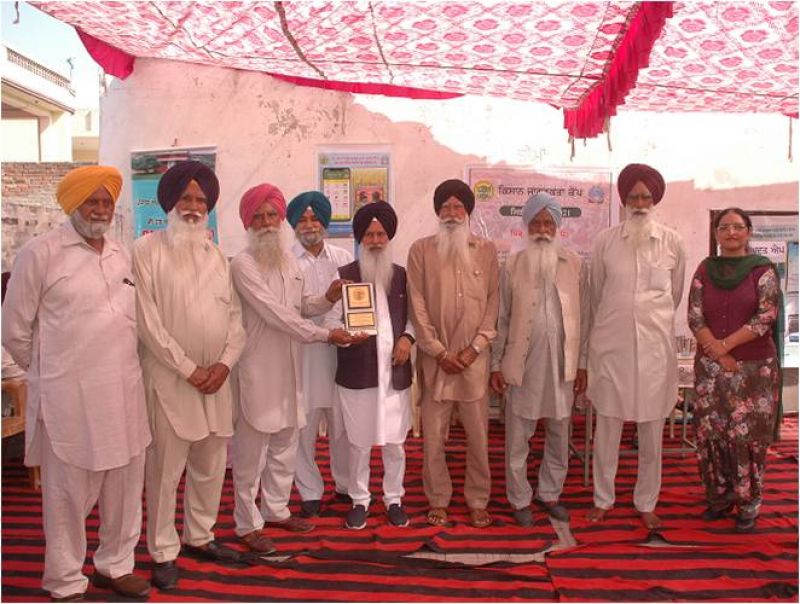 AU organized an awareness camp on seasonal mobile apps