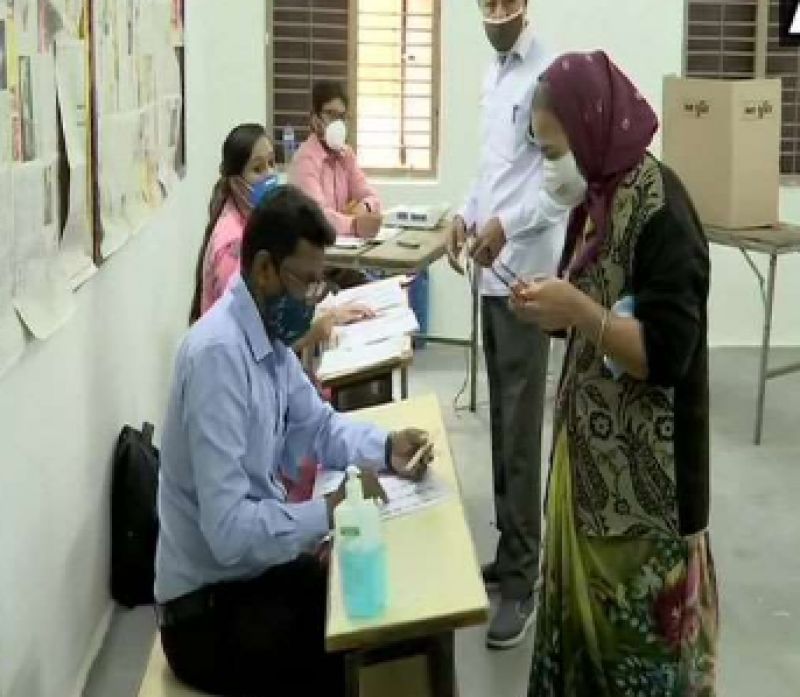 Voting for Gujarat local body elections underway