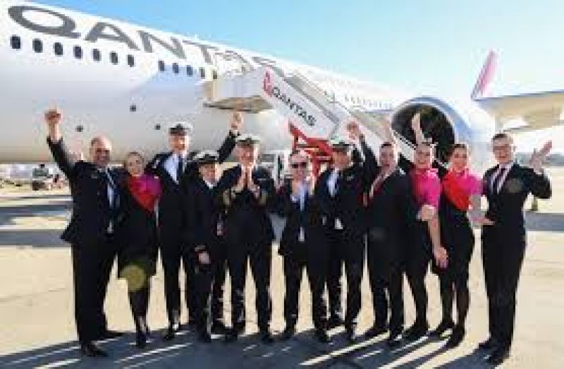 Qantas completes test of longest non-stop passenger flight