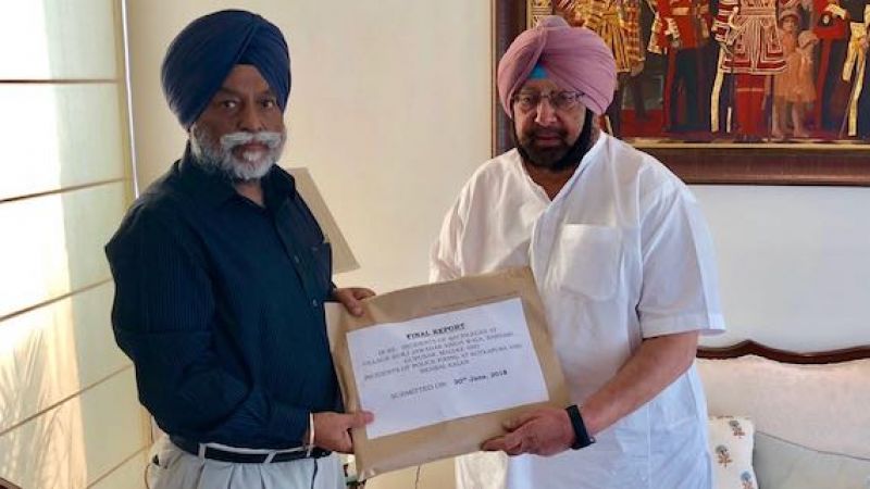 Justice Ranjit Singh With Captain Amrinder Singh