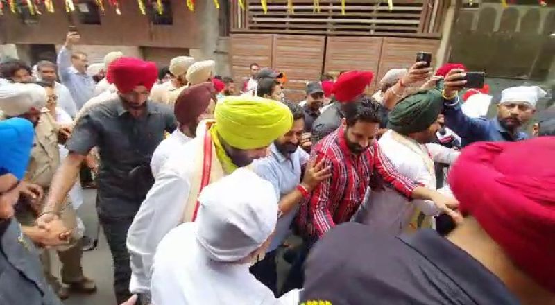 Protest against Navjot Sidhu in Amritsar