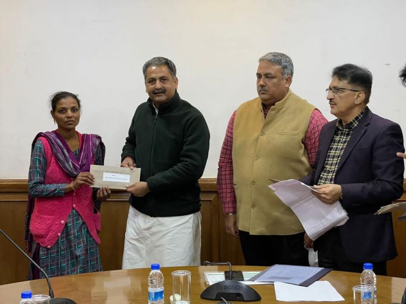 Singla hands over appointment letters to 20 newly appointed employees in PWD