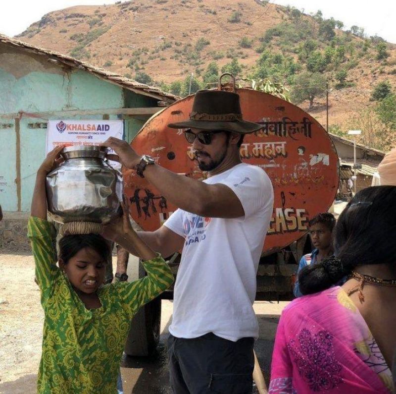 Randeep Hooda Joined Khalsa Aid to Help the Drought Victims