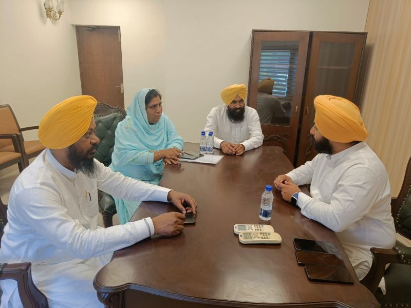MLA Sarvajit Kaur Meets Jail Minister 