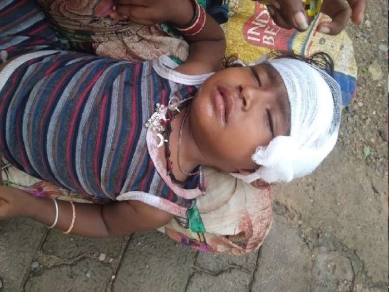 Daughter fell down from moving train, mother ran on track to save her 