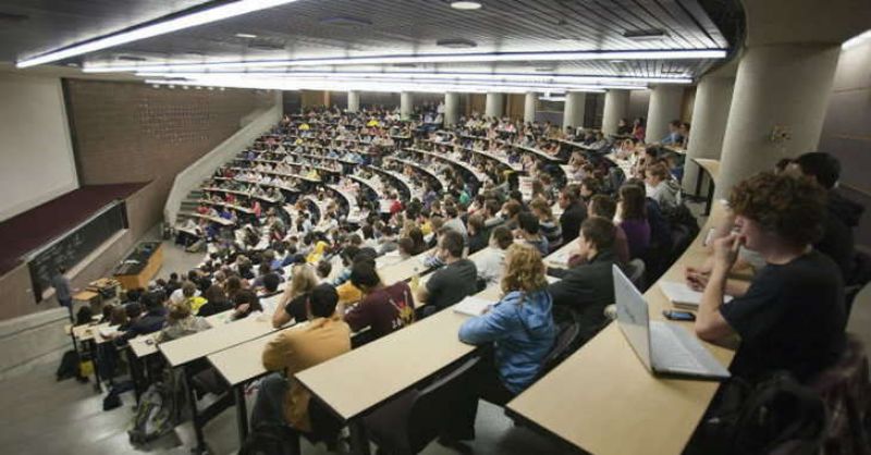  Tough policy for international students in US