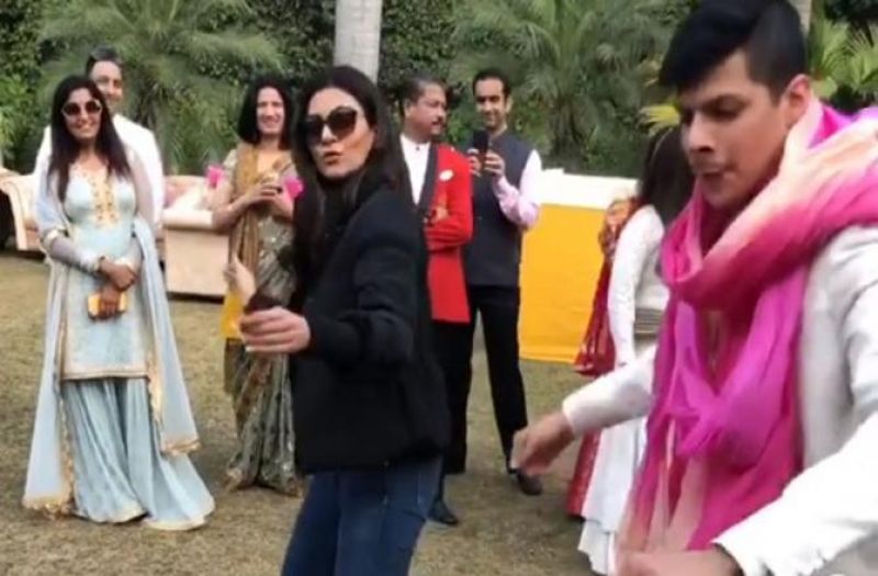 Sushmita Sen Dancing