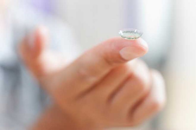 Glowing contact lens could prevent blindness