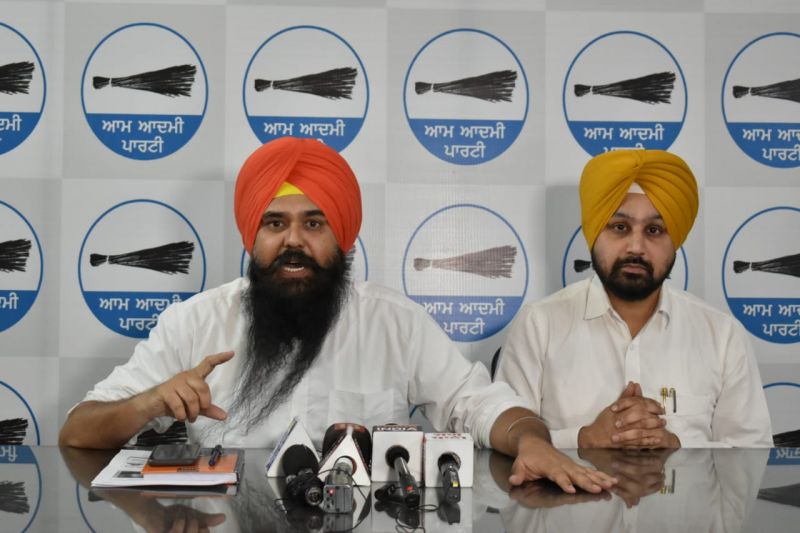 BJP government is insulting the country's martyrs: Malwinder Singh Kang