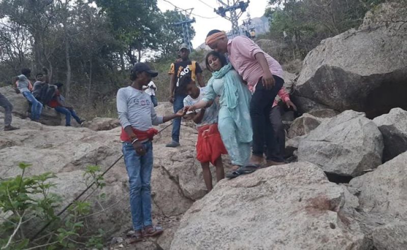 At least 2 dead in Jharkhand cable car accident