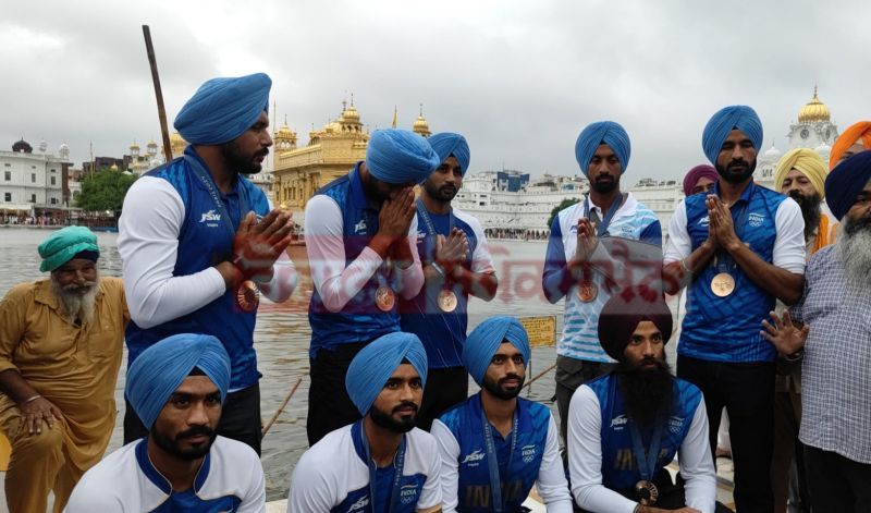  Hockey Team Players of the paid obeisance at Darbar Sahib news