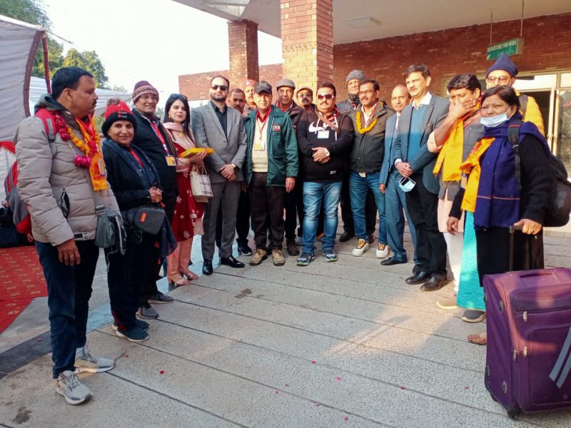 87 Hindu pilgrims reached Gurdwara Dera Sahib Lahore via Wagah Border