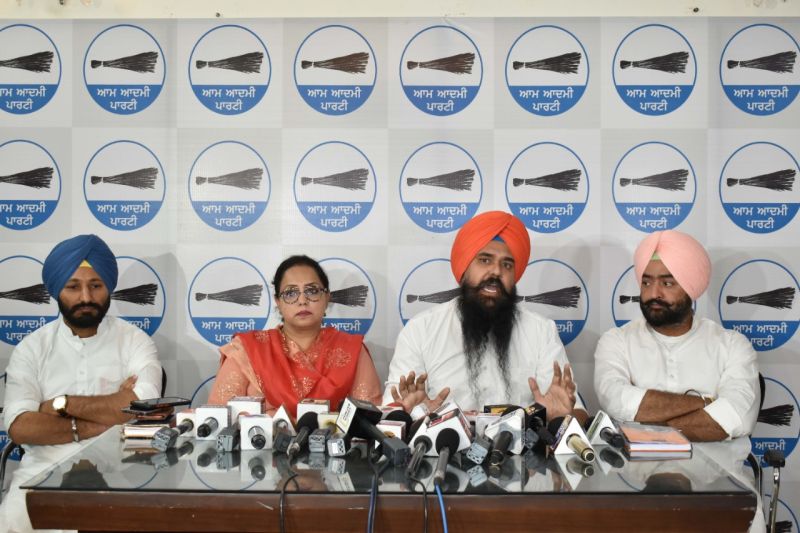 Relationship with senior BJP leaders chanting Khalistani slogans: Malwinder Singh Kang