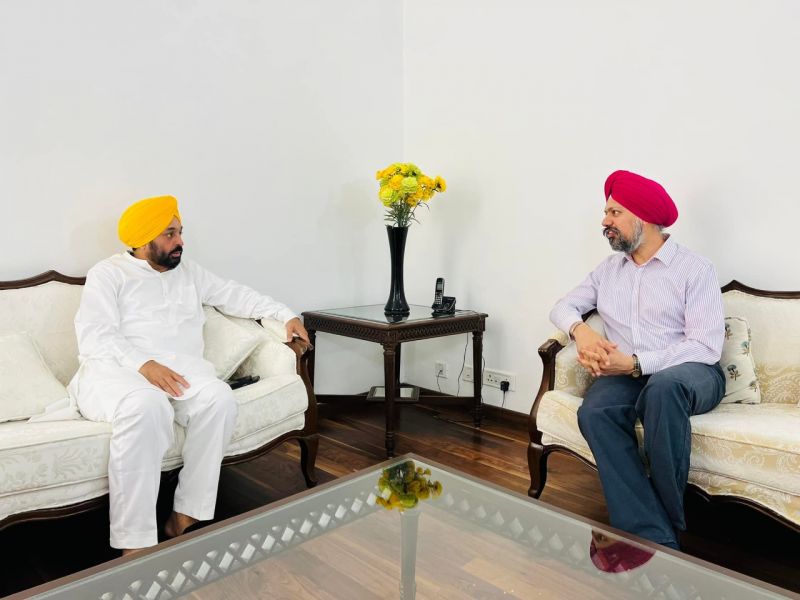 MP Tanmanjeet Singh Dhesi with CM Bhagwant Maan 
