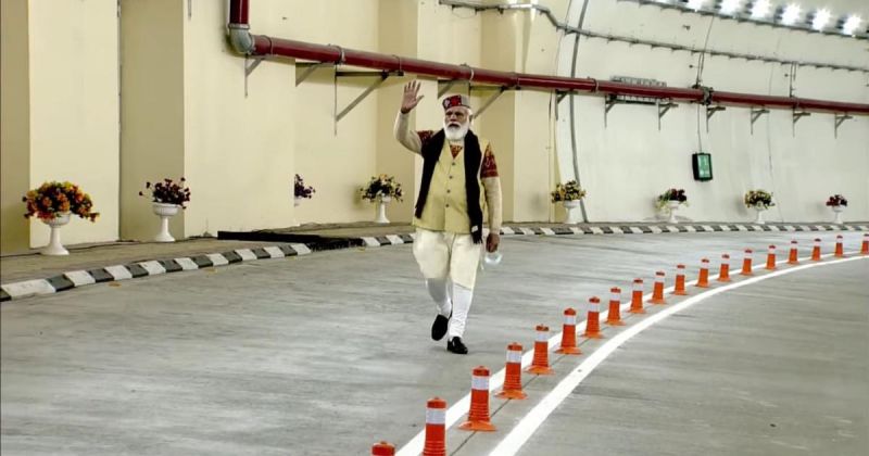  PM Modi's hand wave inside empty Atal Tunnel