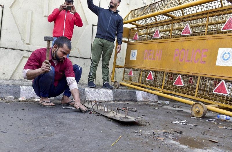 Nails at delhi borders