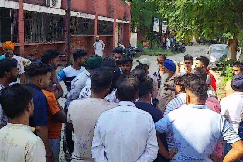  Two workers electrocuted