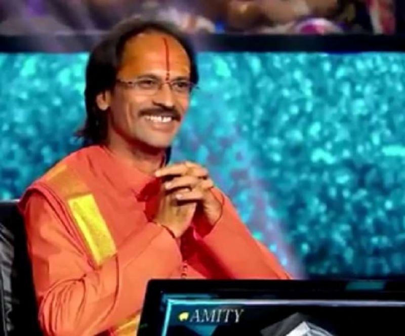 KBC11 live amitabh bachchan Astrologer 