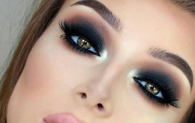 smokey eyes