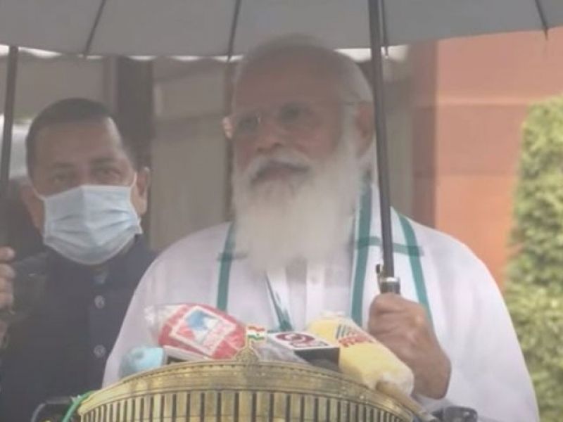 PM urges MPs to put difficult questions while giving room to Government to respond