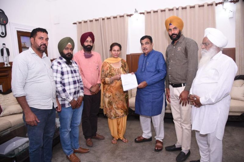 Preneet Kaur calls upon Union Transport Minister Nitin Gadkari