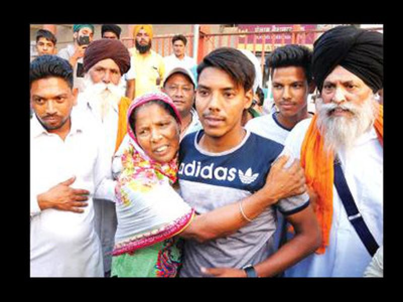 single women and clean shaved men not go to pakistan with sikh jathas