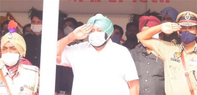 In Guru Ki Nagri Amritsar, the Chief Minister hoisted the tricolor