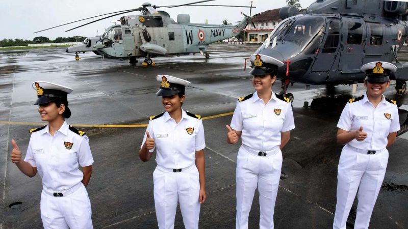 The first batch of firefighters in the Navy will recruit 20 percent women