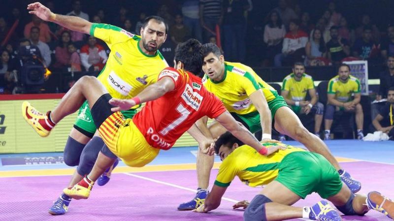 Tamil Thalaivas beat Gujarat Fortunegiants 34-28
