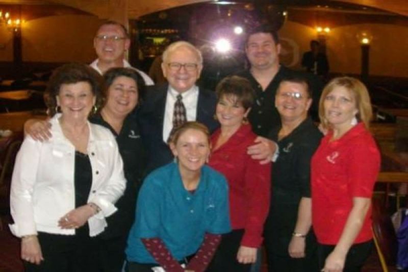Omaha waitress served Warren Buffett